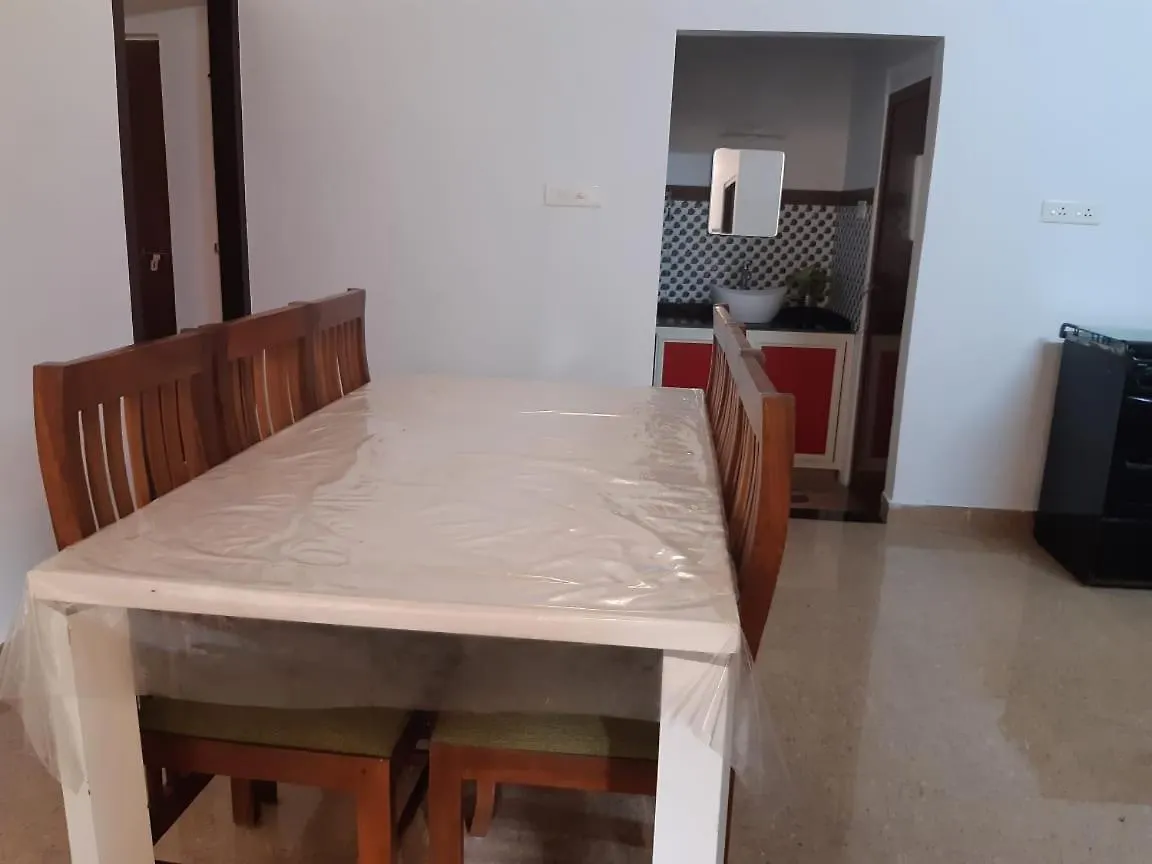 3 Bedroom Eucalyptus Cottage Munnar Holiday home